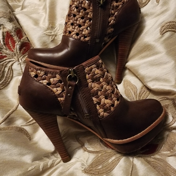 UGG booties - Picture 5 of 5